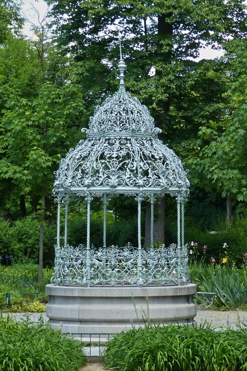 Brunnenkranz gesehen am Schlossberg in Graz.