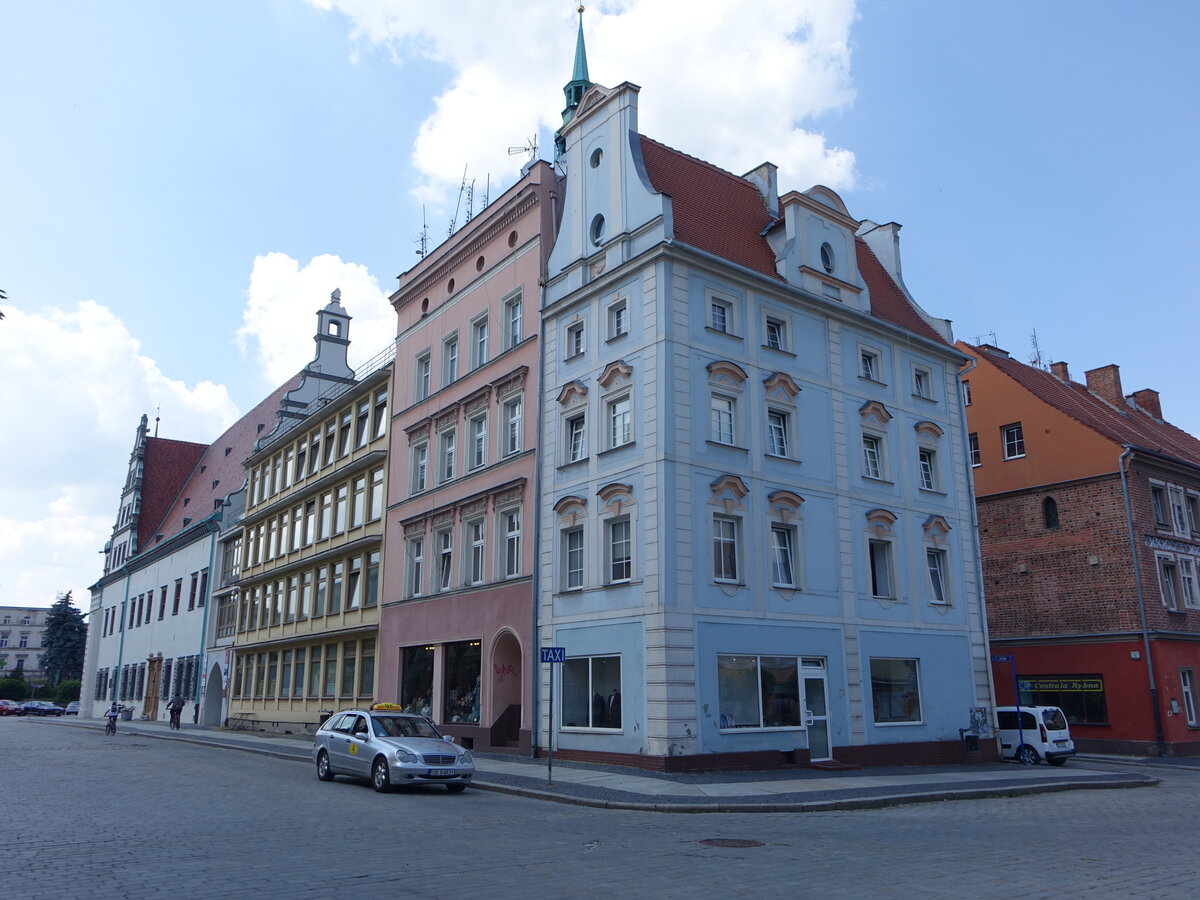 Brzeg / Brieg, Gebude am Rynek Platz in der Altstadt (19.06.2021)