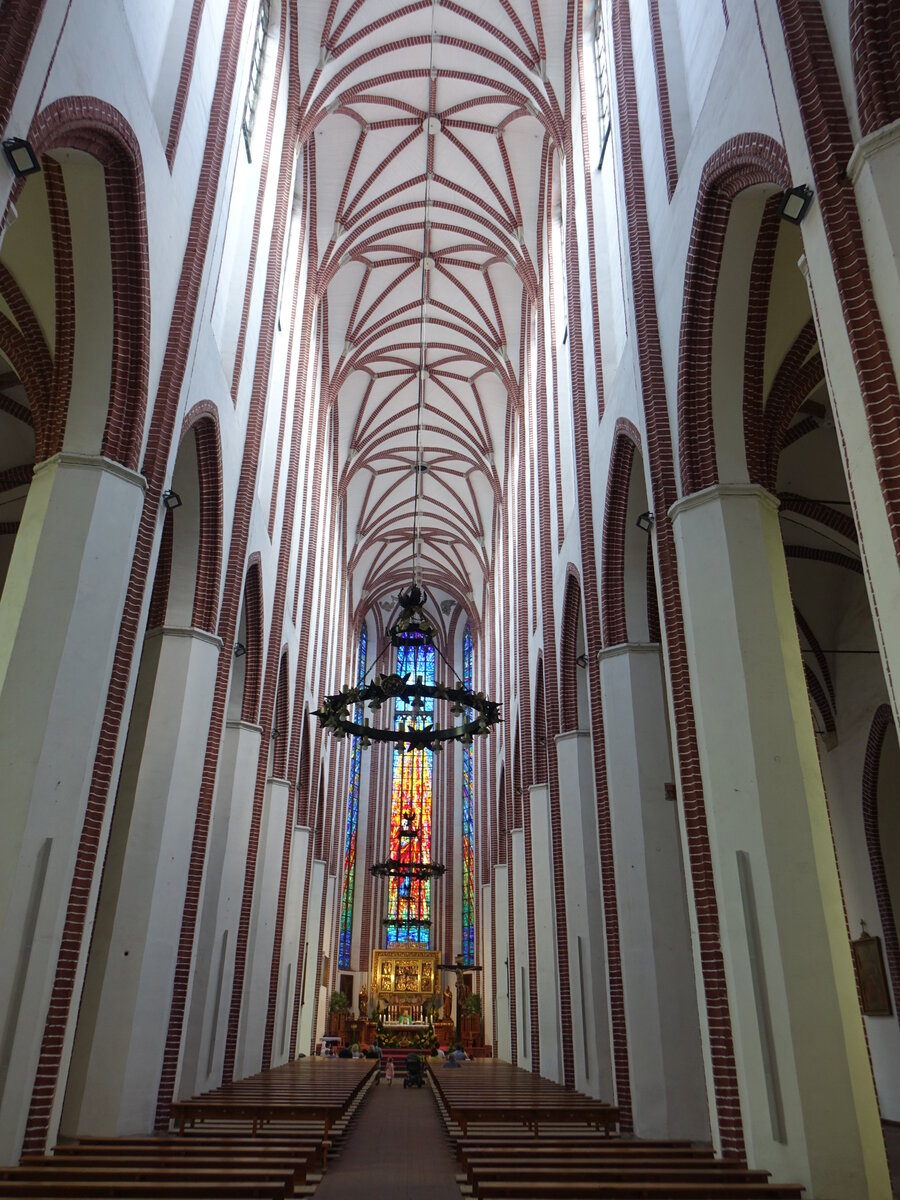 Brzeg / Brieg, Innenraum der Ev. Stadtpfarrkirche St. Nikolai, erbaut von 1370 bis 1417 (19.06.2021)