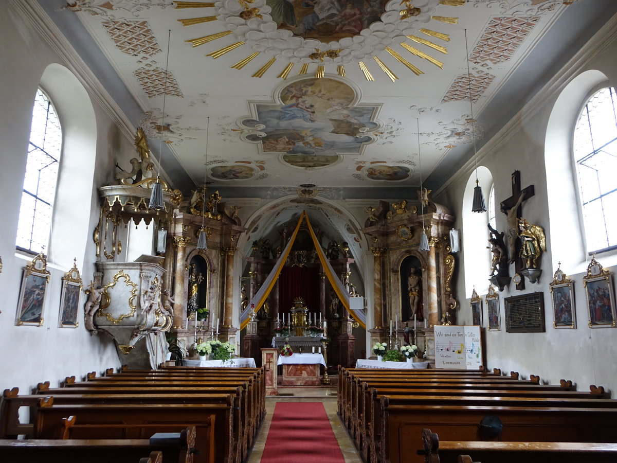 Bchenbach, barocker Innenraum der Pfarrkirche St. Vitus, erbaut von 1740 bis 1741 (19.05.2018)