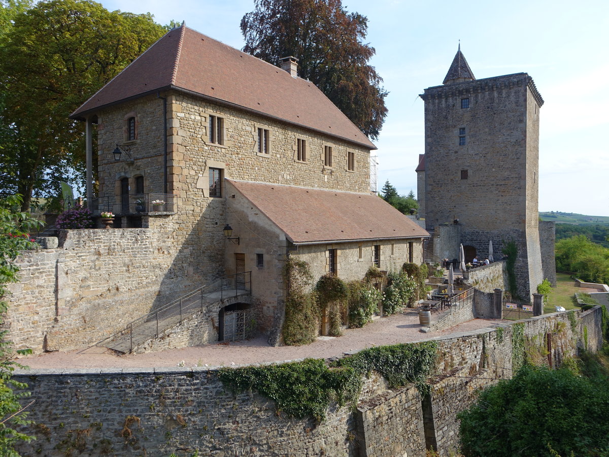 Burg von Couches, Chteau de Marguerite de Bourgogne, erbaut im 11. Jahrhundert (01.08.2018)