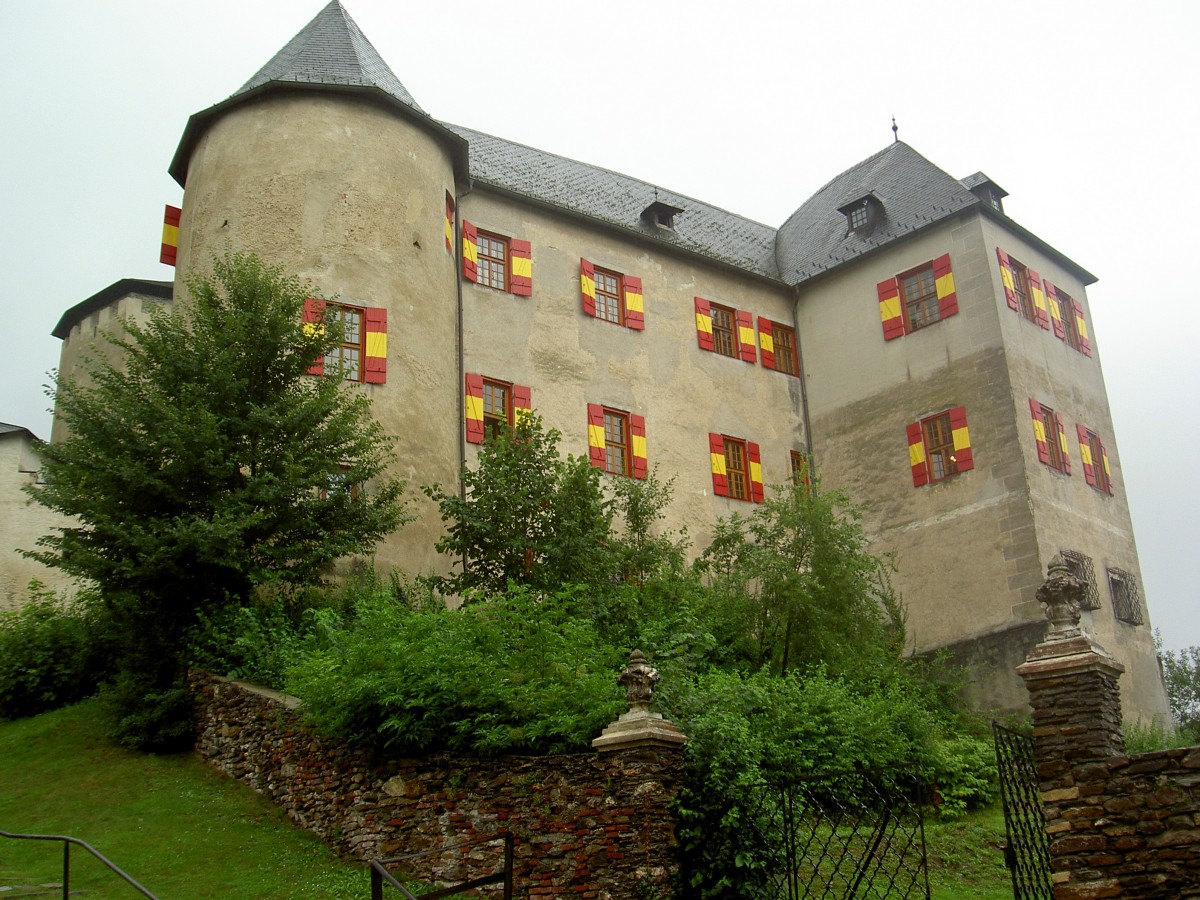 Burg Lockenhaus, erbaut ab 1242 durch die Grafen von Güssing (28.07.2014)