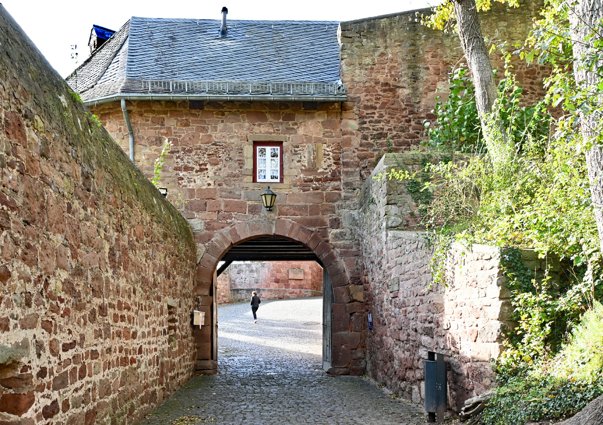Burg Nideggen - Burgtor - 29.10.2021