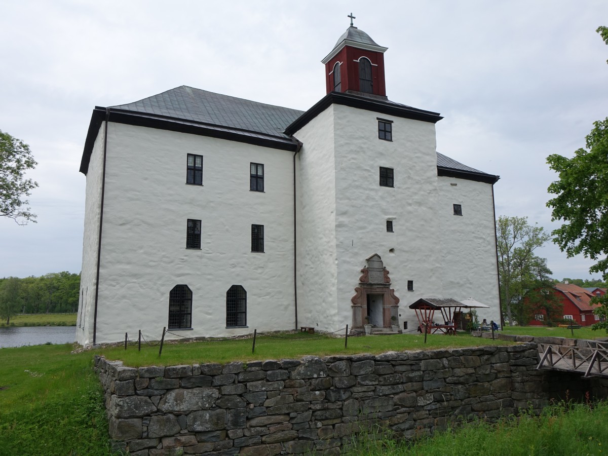 Burg Torpa bei Boras, erbaut Ende des 15. Jahrhundert mit Rittersaal und Knigssaal (13.06.2015)