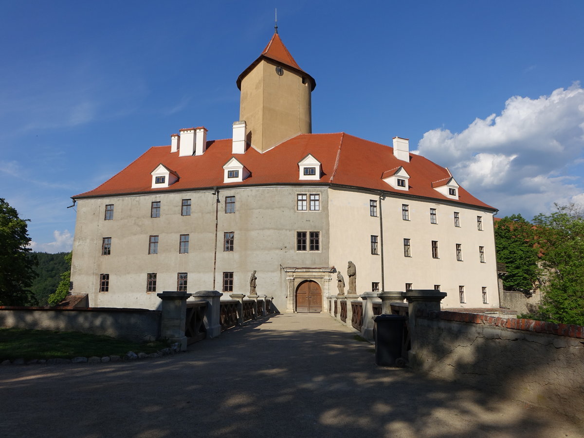 Burg Veveř, bhmische Knigsburg aus dem 13. Jahrhundert (31.05.2019)