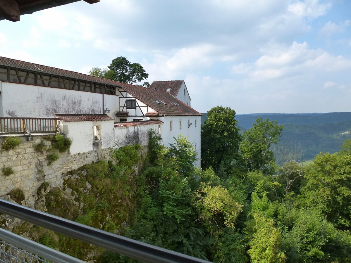 Burg Wildenstein, Blick von der Hauptburg auf den Westturm der Vorburg, Aug.2013