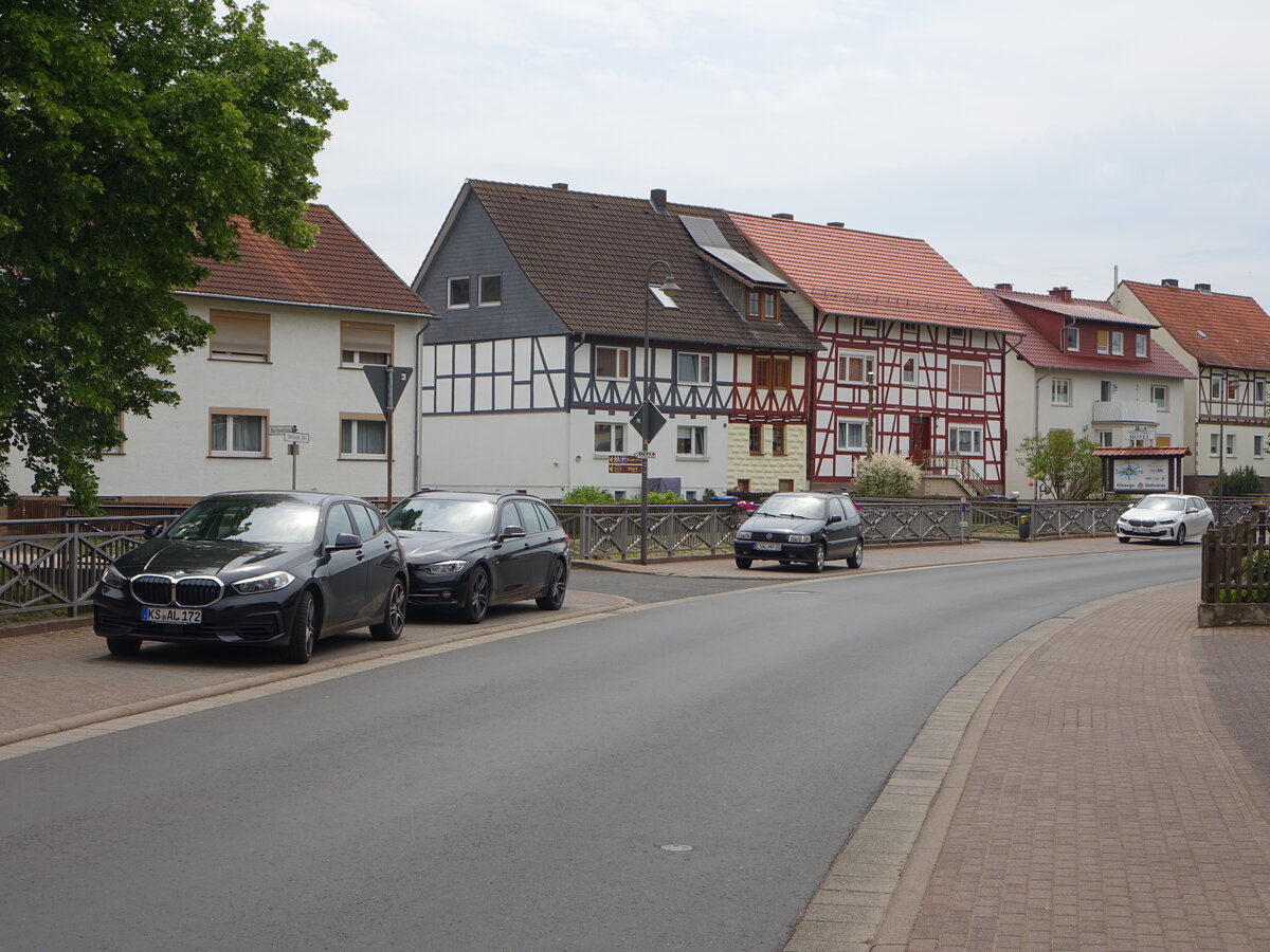 Burghofen, Fachwerkhäuser in der Thüringer Straße (04.06.2022)