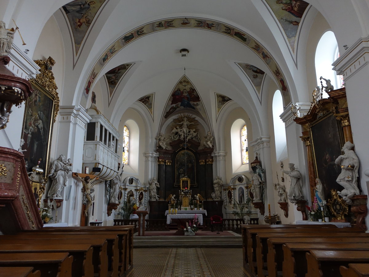 Bzenec / Bisenz, barocker Innenraum der St. Johannes Kirche (04.08.2020)