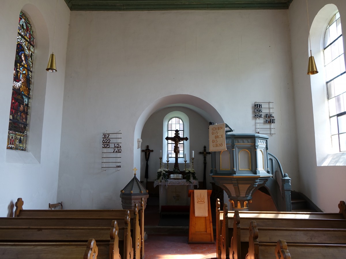 Cadolzhofen, Innenraum der Ev. Hl. Kreuz Kirche (14.05.2015)
