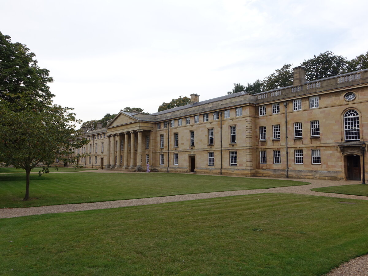 Cambridge, Downing College mit Kapelle, gegrndet 1800 (08.09.2023)