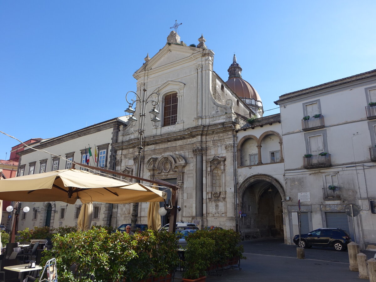 Capua, Pfarrkirche Sant Eligio an der Piazza dei Giudici (21.09.2022)