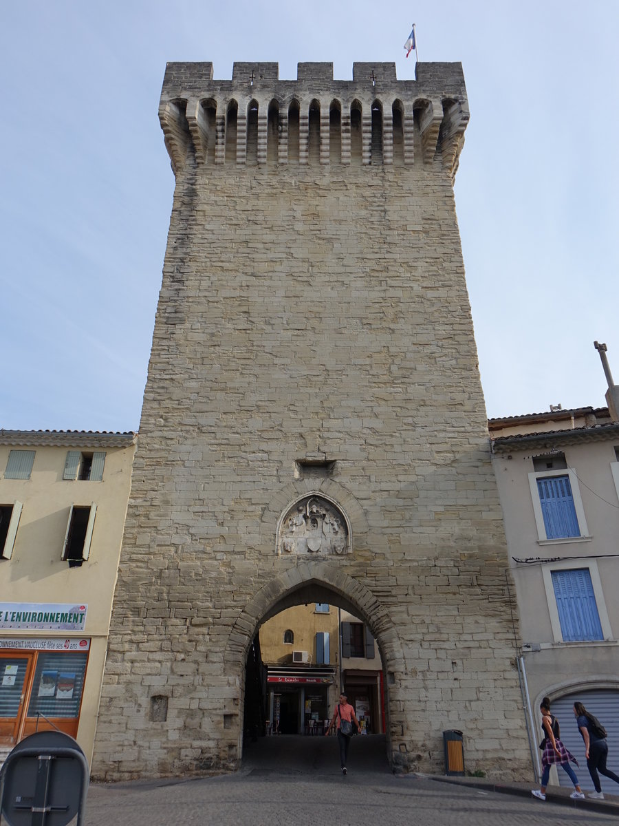 Carpentras, Porte de Orange, erbaut im 14. Jahrhundert (22.09.2017)