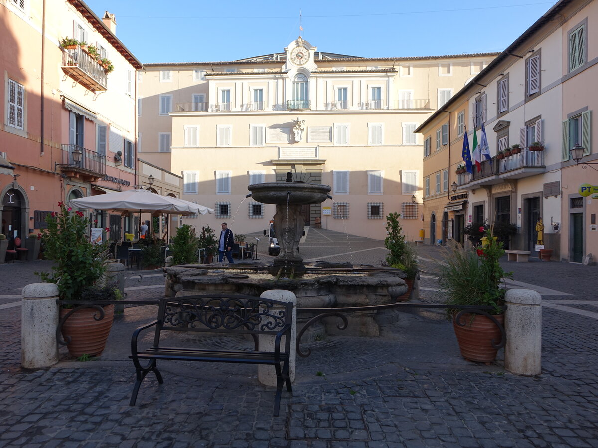 Castel Gandolfo, Pbstliche Residenz, erbaut von 1624 bis 1629 (20.09.2022)