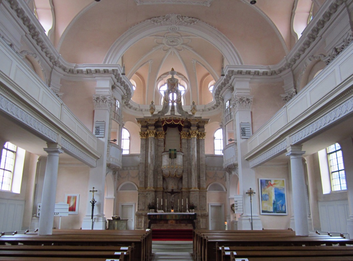 Castell, Grafschaftskirche, Innenraum im Stil des Pietismus, Kanzelaltar von 
Johann Michael Krieger (18.02.2012)