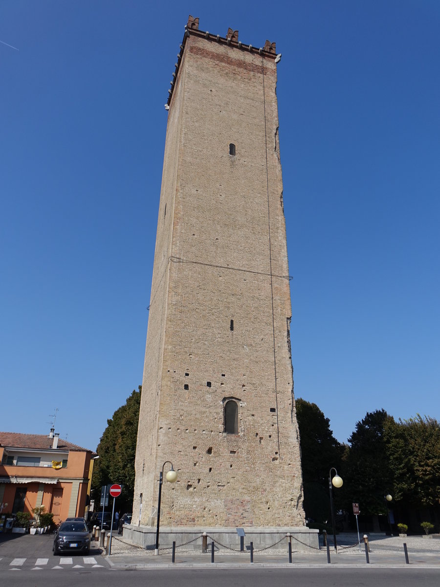 Castelleone, Torre Isso an der Piazza Borgo Isso (30.09.2018)