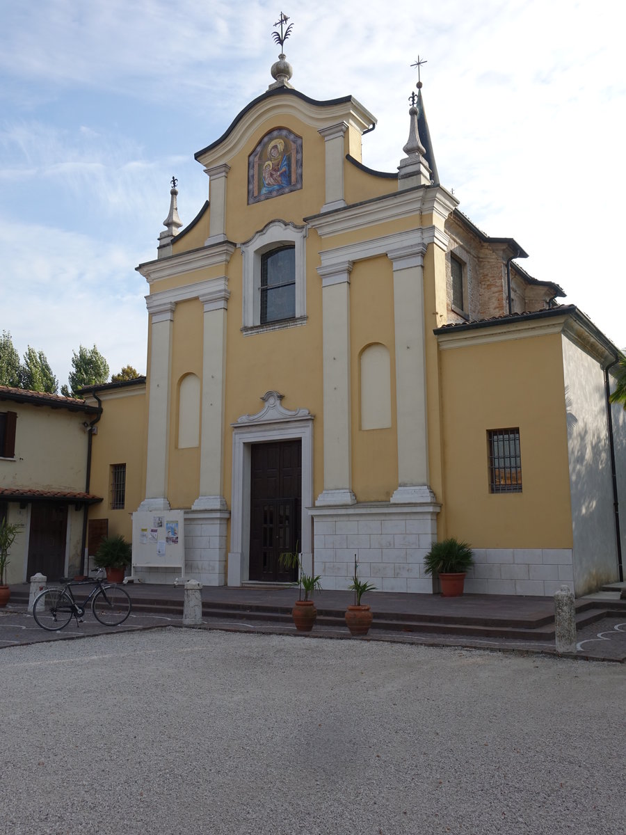 Castelnuovo del Garda, St. Margherita Kirche, erbaut im 18. Jahrhundert (11.10.2016)