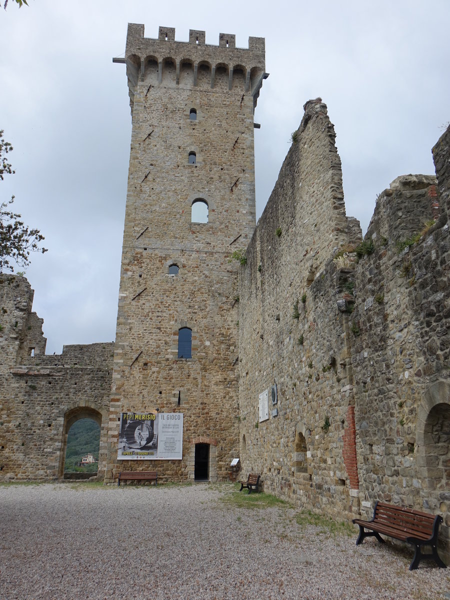 Castelnuovo Magra, Castello dei Vescovi di Luni, erbaut im 13. Jahrhundert (15.06.2019)