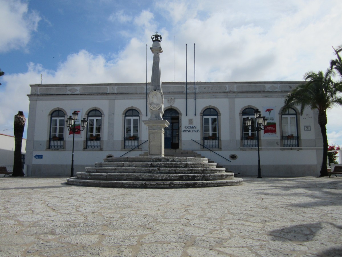 Castro Verde, Rathaus am Praca Municipal (27.05.2014)