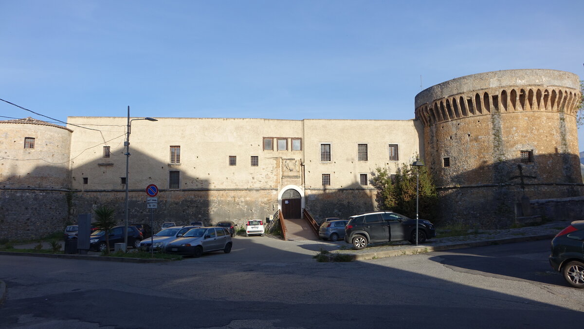 Castrovillari, Castello Aragonese, erbaut im 15. Jahrhundert (06.04.2024)
