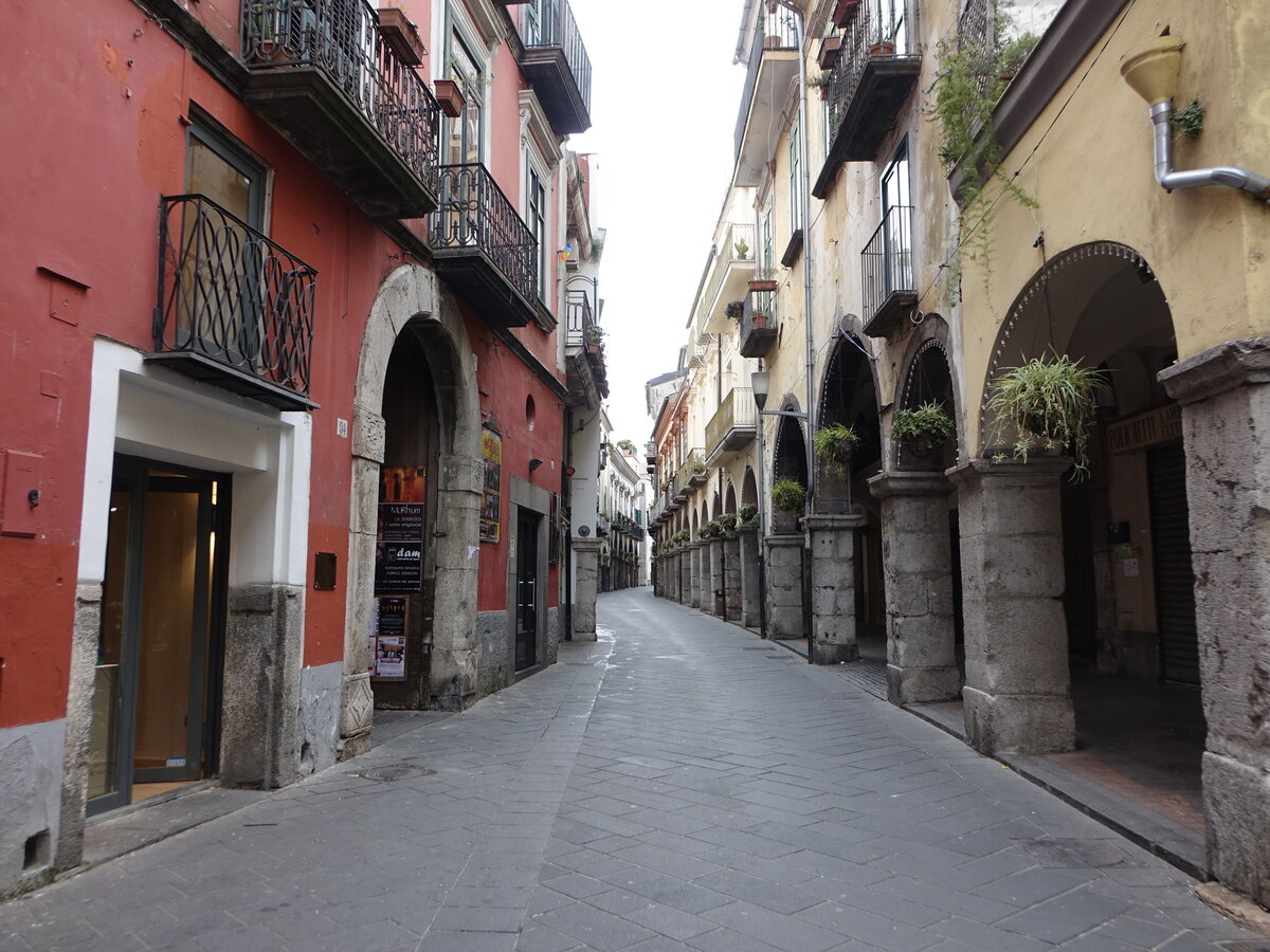 Cava di Tirreni, Huser am Corso Umberto I. (25.02.2023)