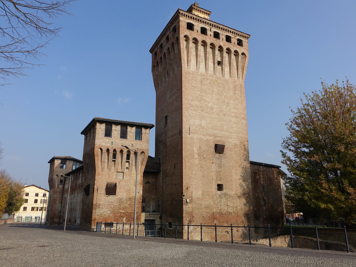 Cento, Burg Rocca, heute Stadtbibliothek, Piazzale della Rocca (30.10.2017)