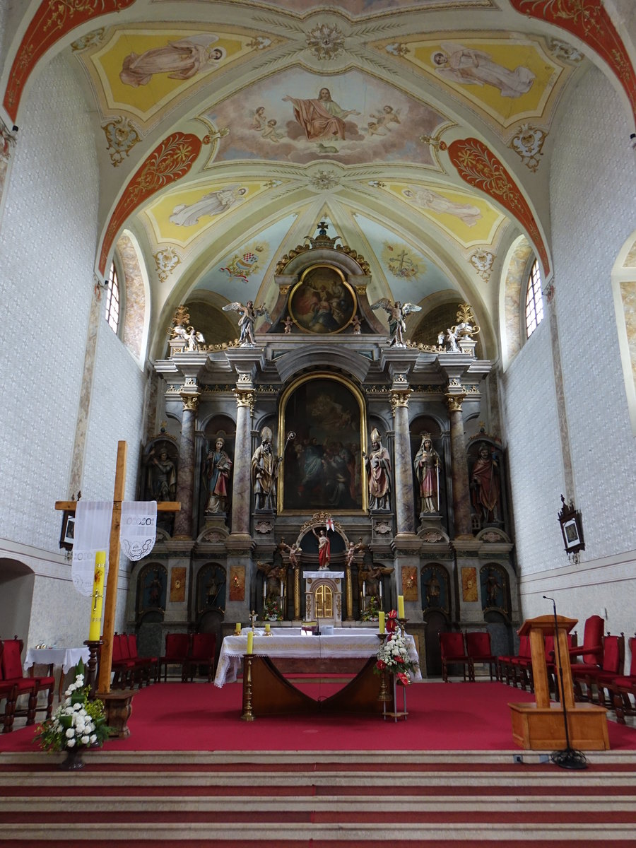 Cernik, Hochaltar in der Klosterkirche St. Petrus (02.05.2017)