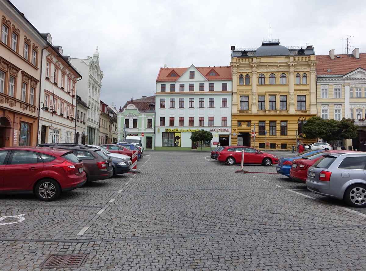 Ceska Lipa / Bhmisch Leipa, Brgerhuser aus dem 18. Jahrhundert am Hauptplatz Namesti T. G. Masaryka (27.09.2019)