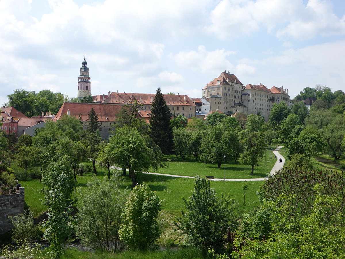 Cesky Krumlov/Krumau, Ausblick vom Latran Viertel auf das Schloss (26.05.2019)