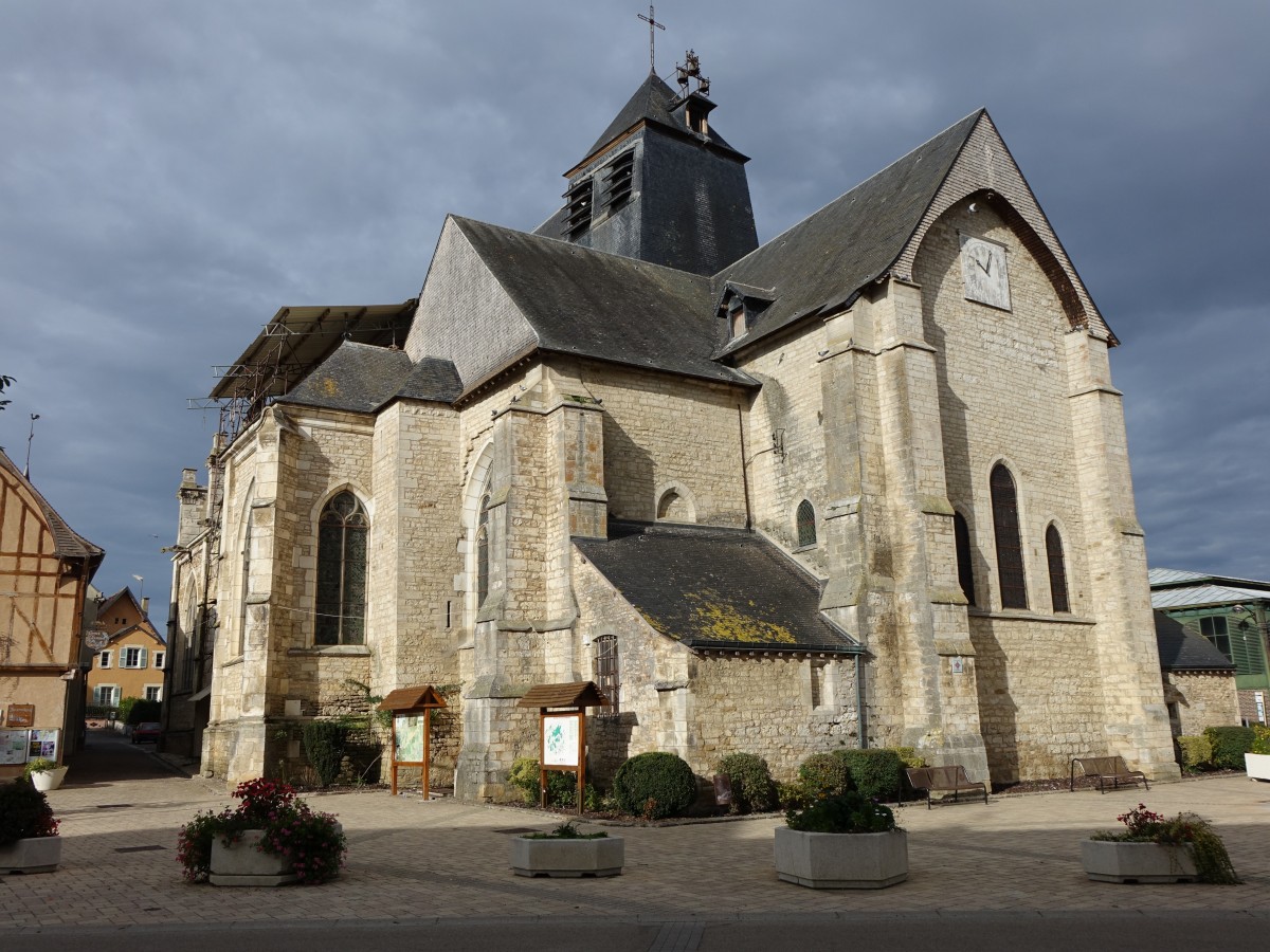 Chaource, gotische St. Jean Kirche, Chor 13. Jahrhundert (27.10.2015)