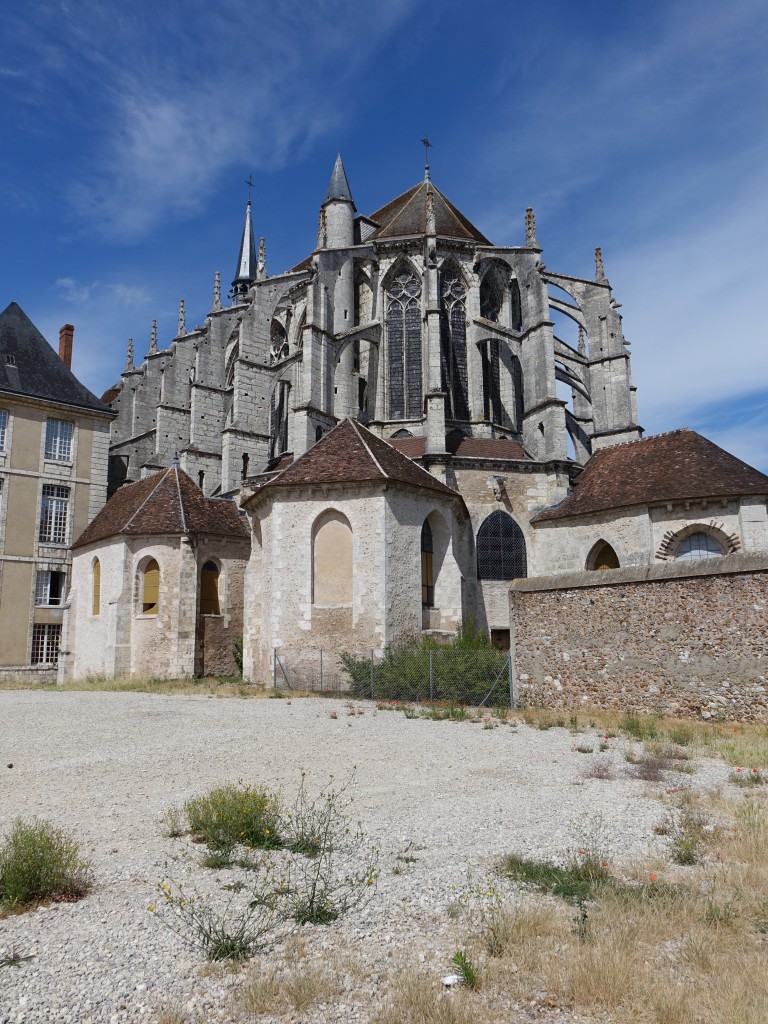 Chartres, Kirche Saint-Pierre in der Unterstadt, erbaut im 12. Jahrhundert, einst die Kapelle der Benediktinerabtei (18.07.2015)