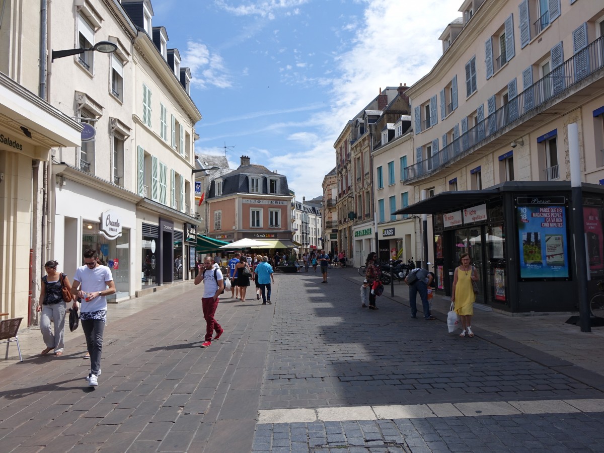 Chartres, Rue Jacques Delacroix (18.07.2015)