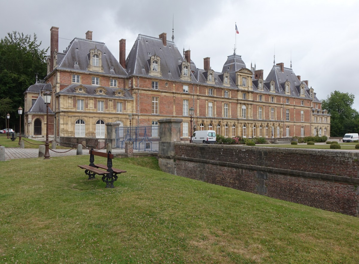 Chateau Eu, erbaut ab 1578 durch Henri de Guise, heute Brgermeisteramt und Museum (12.07.2015)