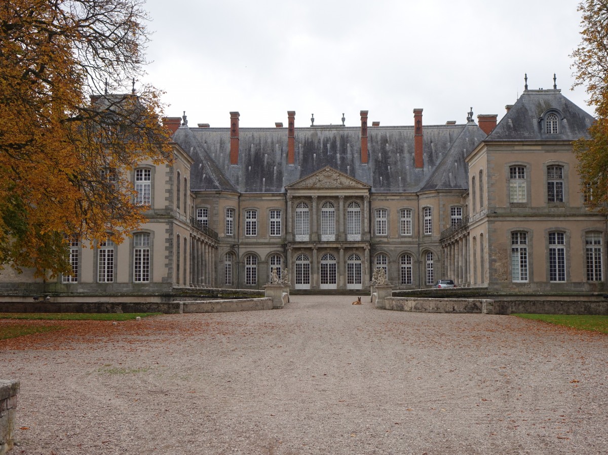 Chateau Haroue, erbaut von 1720 bis 1732 durch Germain Boffrand fr den Frsten 
Marc de Beauvau-Craon (25.10.2015)