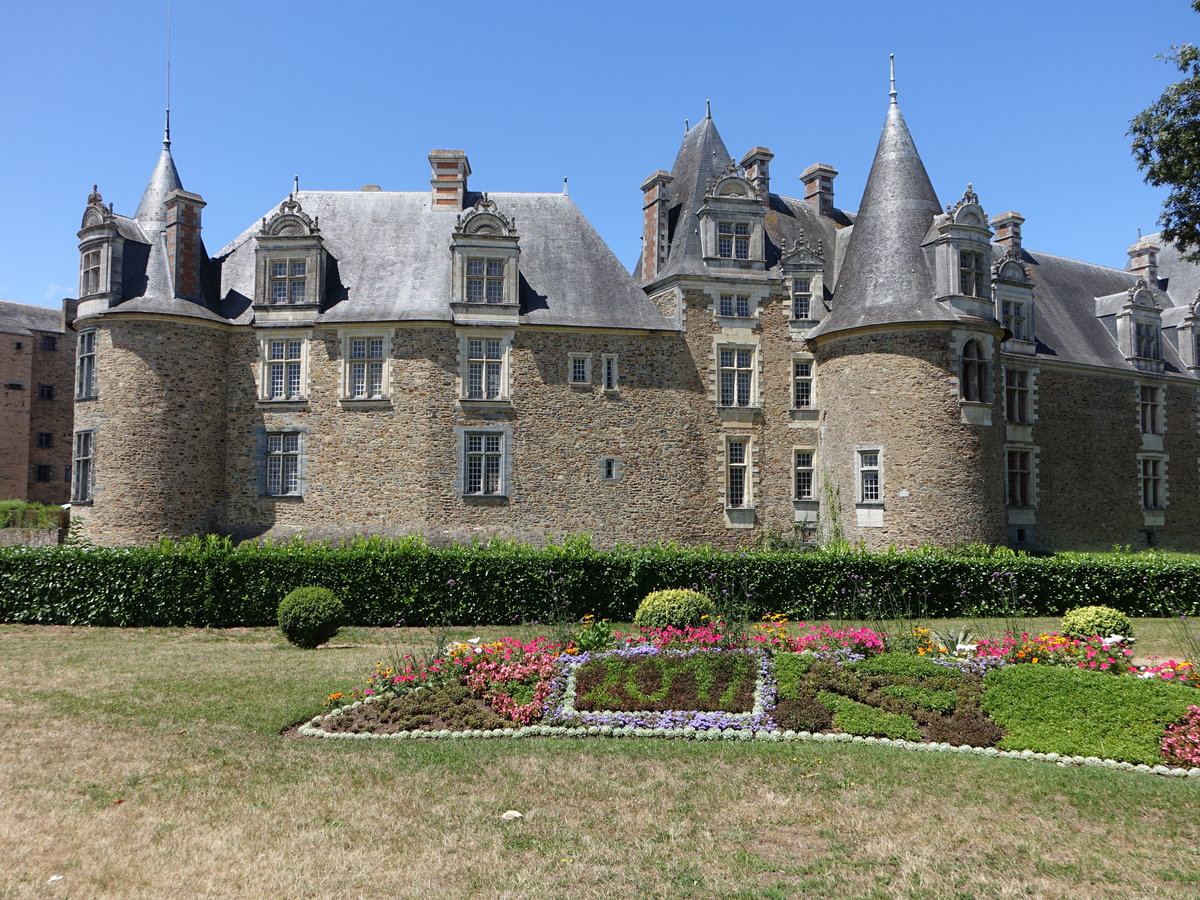 Chateaubriant, Feudalschloss, erbaut im 11. Jahrhundert, Renaissance Neubau bis 1533 durch Jean de Laval (10.07.2017)