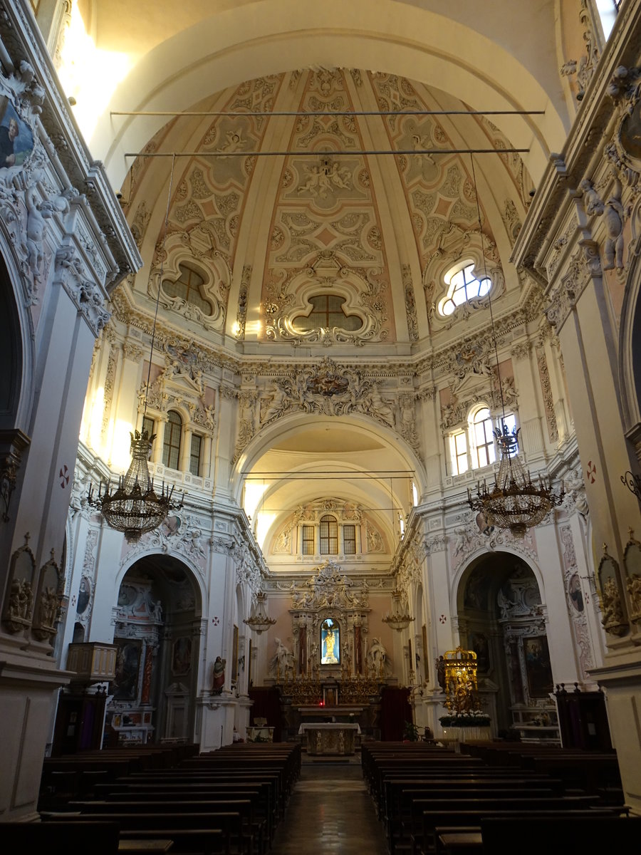 Cherasco, barocker Innenraum der Klosterkirche St. Maria del Popolo (03.10.2018)