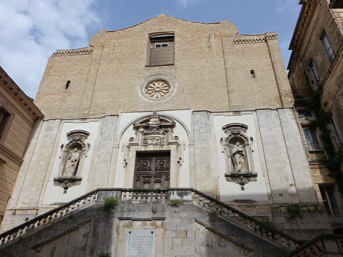 Chieti, Pfarrkirche San Francesco am Corso Marrucino, erbaut im 13. Jahrhundert (26.05.2022)