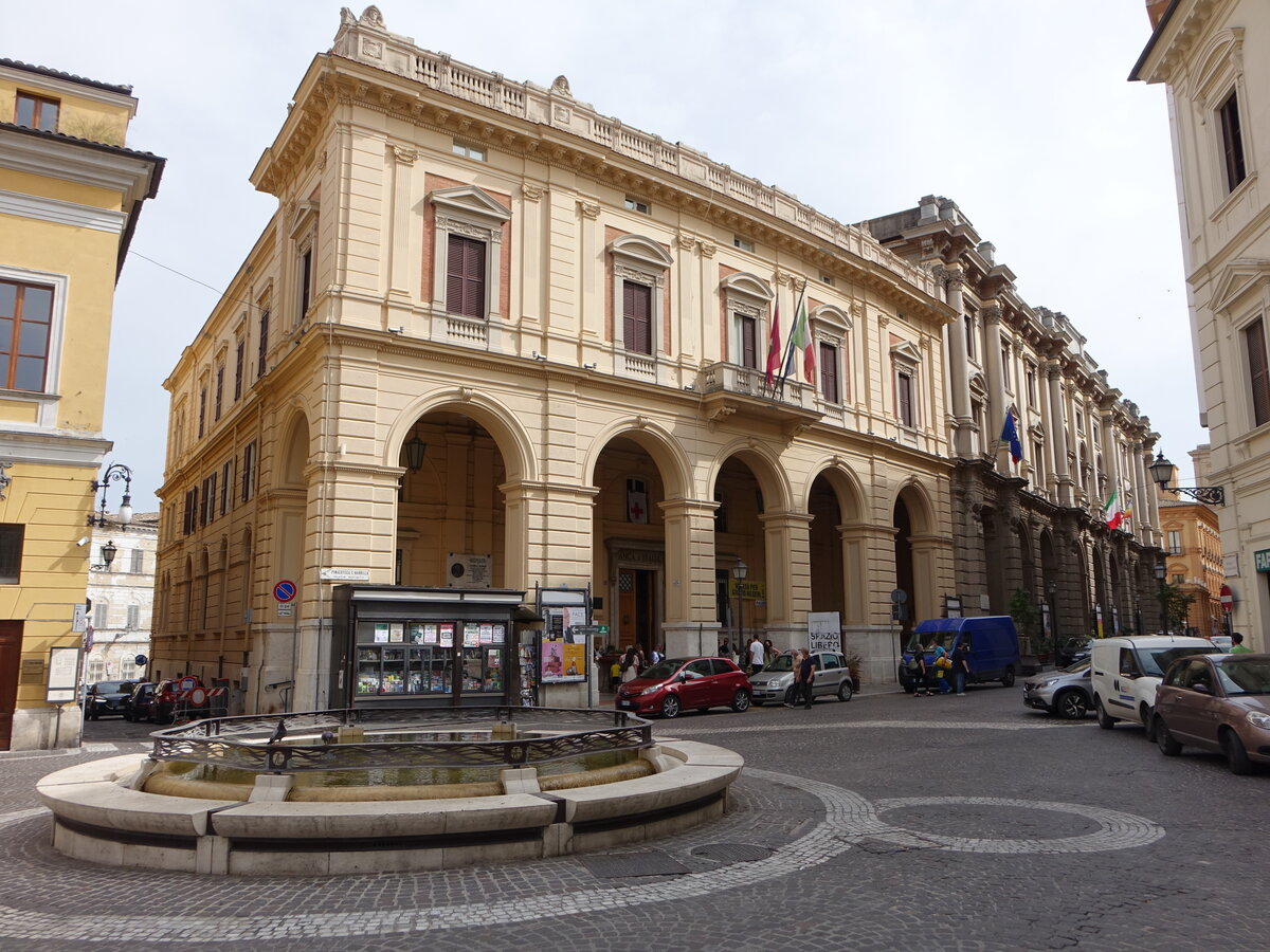 Chieti, Rathausgebude am Corso Marrucino (26.05.2022)