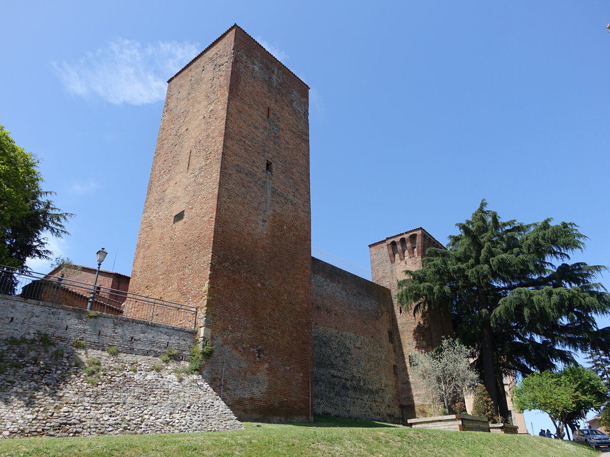 Citta della Pieve, mittelalterliche Stadtmauer mit Burg aus dem 14. Jahrhundert (21.05.2022)