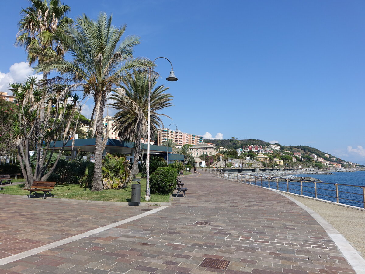 Cogoleto, Promenade Largo Marinai d´Italia (02.10.2021)