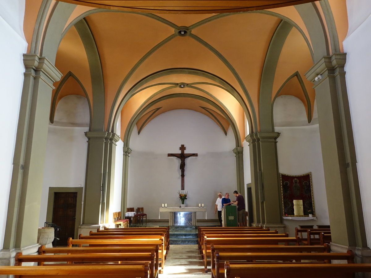 Collonge-Bellerive, gotischer Innenraum der Ref. Kirche (05.08.2017)