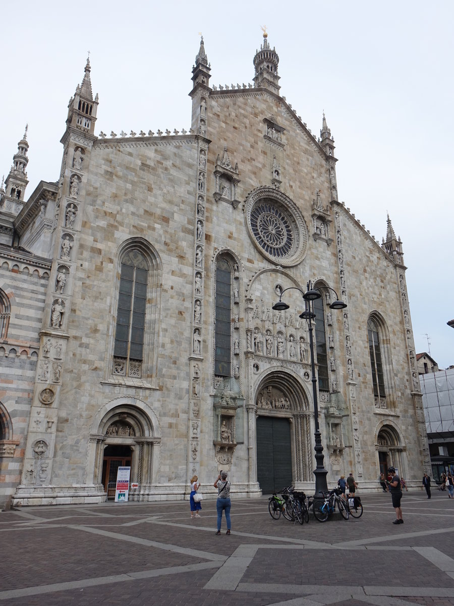 Como, Kathedrale di Santa Maria Assunta, erbaut ab 1396. Die Kuppel wurde in den Jahren 1731 bis 1744 nach Plnen von Filippo Juvara errichtet (21.09.2018)