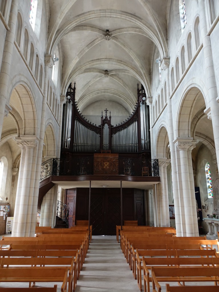 Conde-sur-Noireau, Innenraum der Kirche St. Martin (12.07.2015)