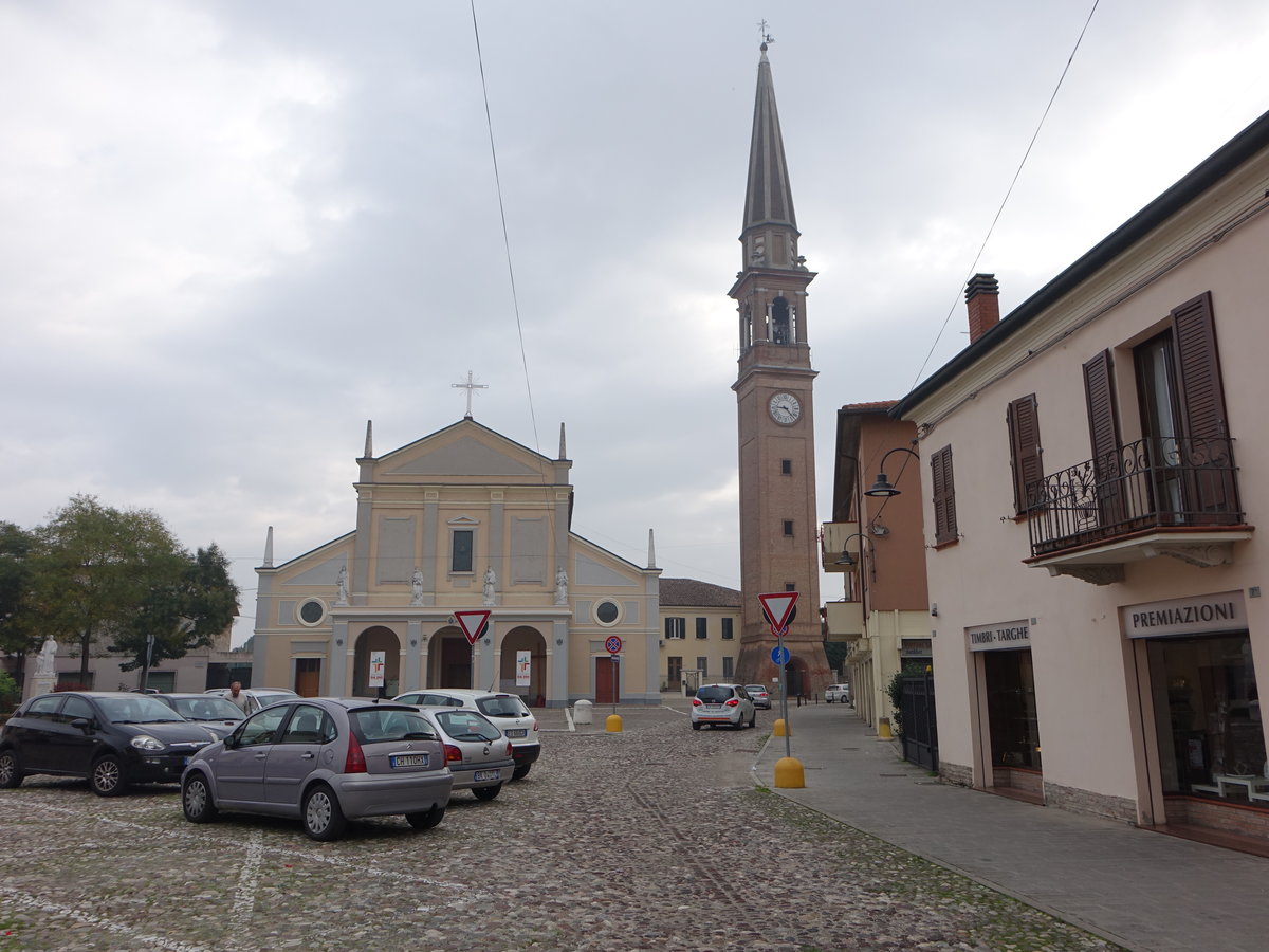 Copparo, Pfarrkirche San Pietro, erbaut im 16. Jahrhundert, Kampanile 14. Jahrhundert (30.10.2017)