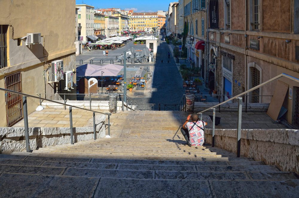 Cours Honor d'Estienne d'Orves.Marseille Frankreich.31.08.2013.

 
