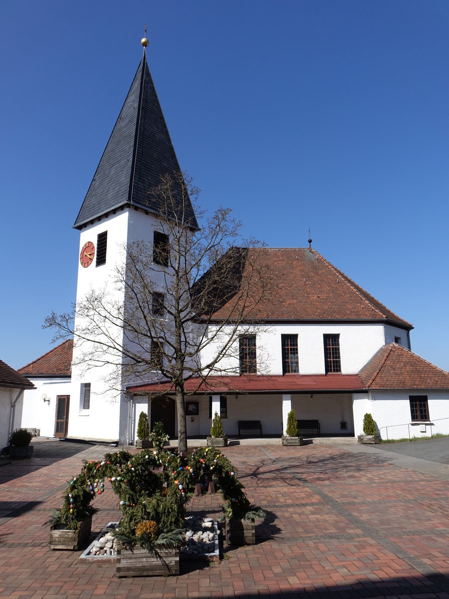 Creidlitz, Dr.-Martin-Luther-Kirche, erbaut von 1955 bis 1956 durch den Architekten Reinhard Claaen (08.04.2018)