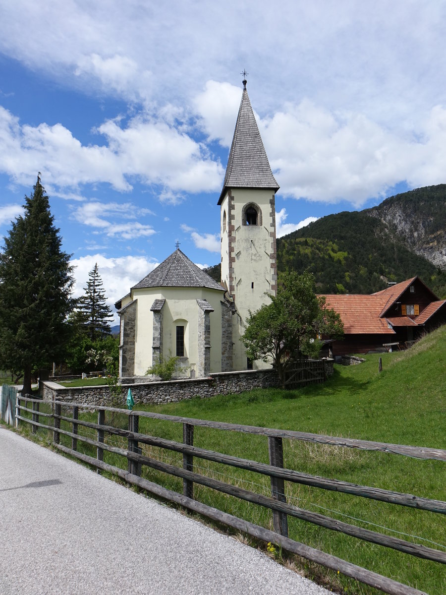 Cucco, gotische St. Catherina Kirche im Val Canale (05.05.2017)