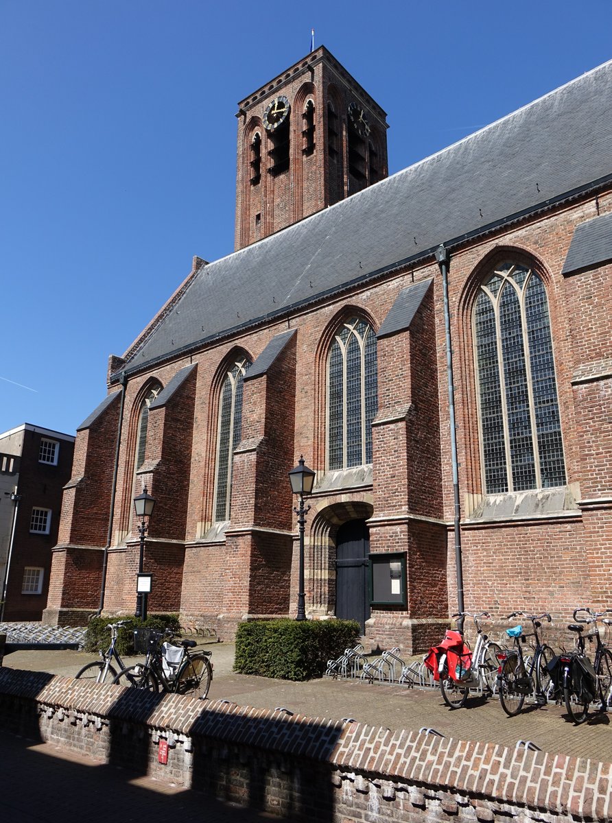 Culemborg, spätgotische Grote St. Barbara Kirche, erbaut ab 1421 (09.05.2016)