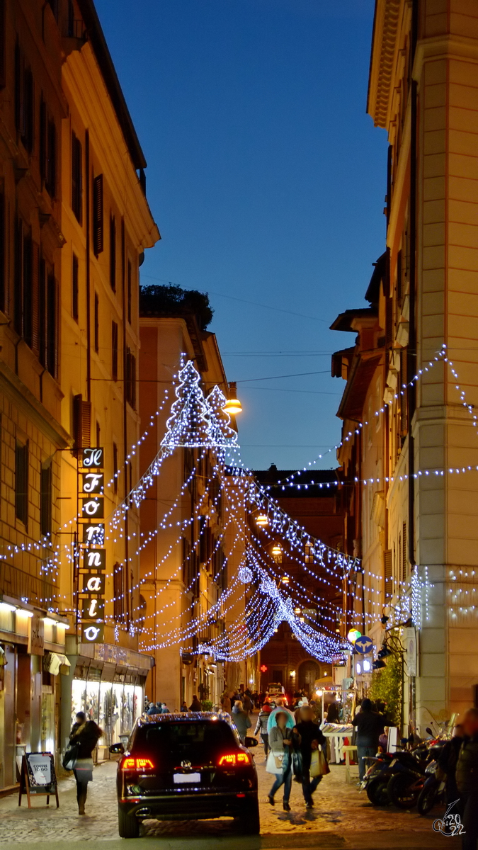 Da kommt Weihnachtsstimmung auf, ein Spaziergang im Dezember 2015 durch die Straen von Rom.