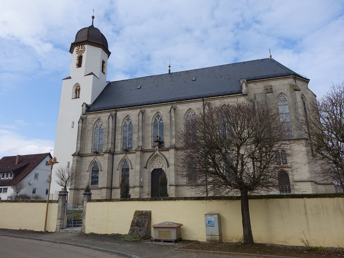 Dalkingen, neugotische kath. Pfarrkirche St. Nikolaus, erbaut von 1871 bis 1872 durch Georg von Morlok (13.03.2016)