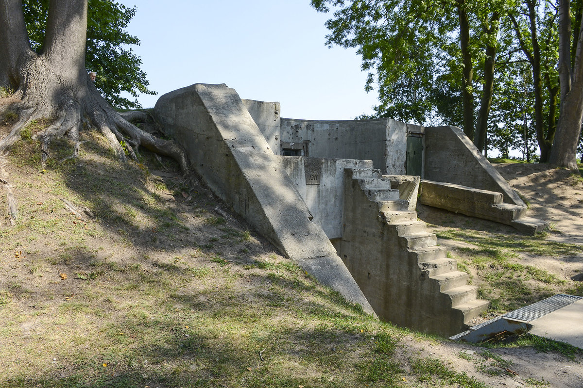 Danzig - Gdnsk. Reste des polnischen Munitionslager auf der Halbinsel Westplatte. Der Kampf um die Westerplatte in Danzig war Auftakt des berfalls auf Polen, der als der Beginn des Zweiten Weltkrieges gilt. Dabei feuerte das zu dieser Zeit im Danziger Hafen befindliche Linienschiff SMS Schleswig-Holstein am 1. September 1939 etwa 10 Minuten lang Salven ihrer schweren Schiffsgeschtze auf das polnische Munitionslager Polens auf der Westerplatte.  Aufnahme: 13. August 2019.